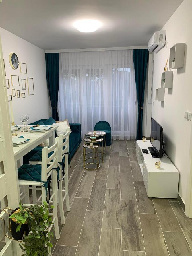 Apartman Diamond Paracin Exterior photo