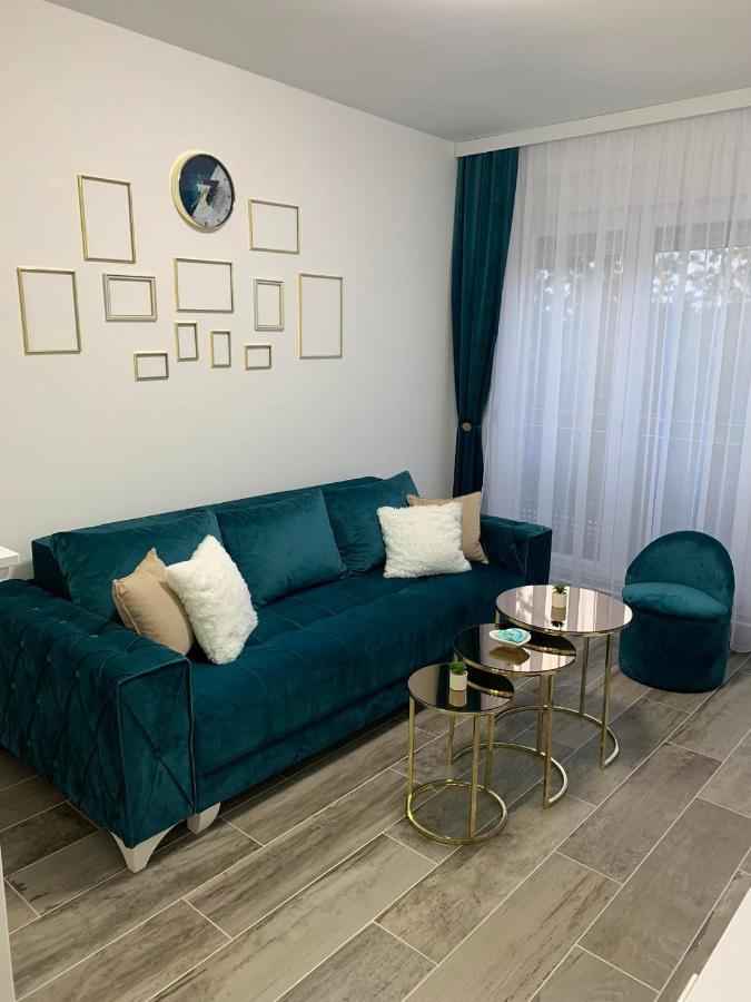 Apartman Diamond Paracin Exterior photo